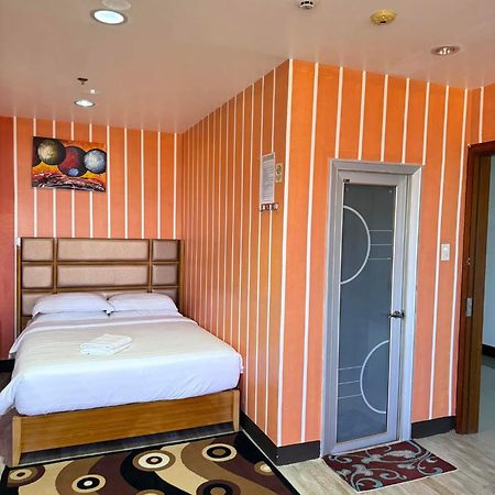 Jeamco Royal Hotel-Palawan Пуэрто-Принцеса Экстерьер фото