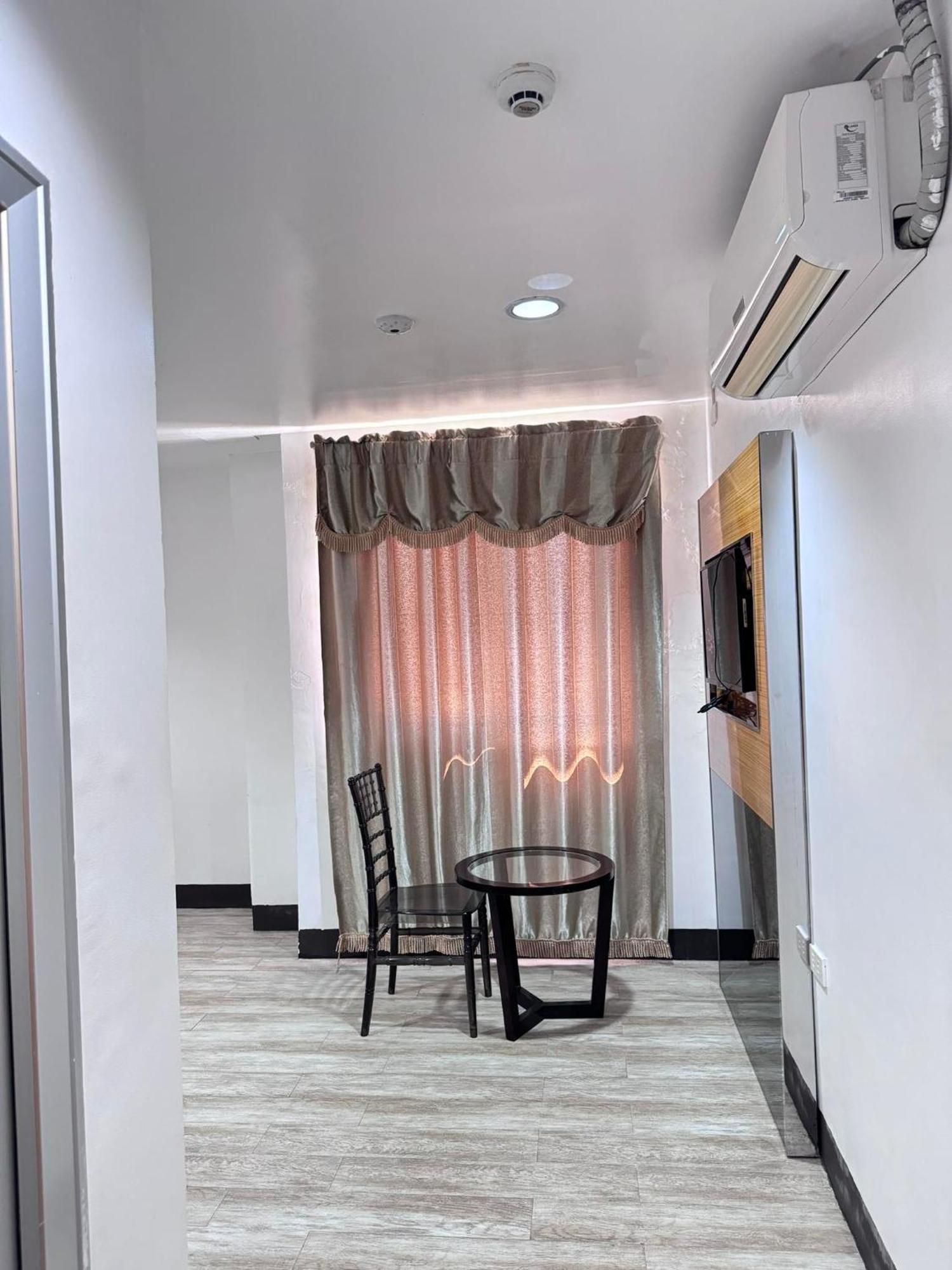Jeamco Royal Hotel-Palawan Пуэрто-Принцеса Экстерьер фото