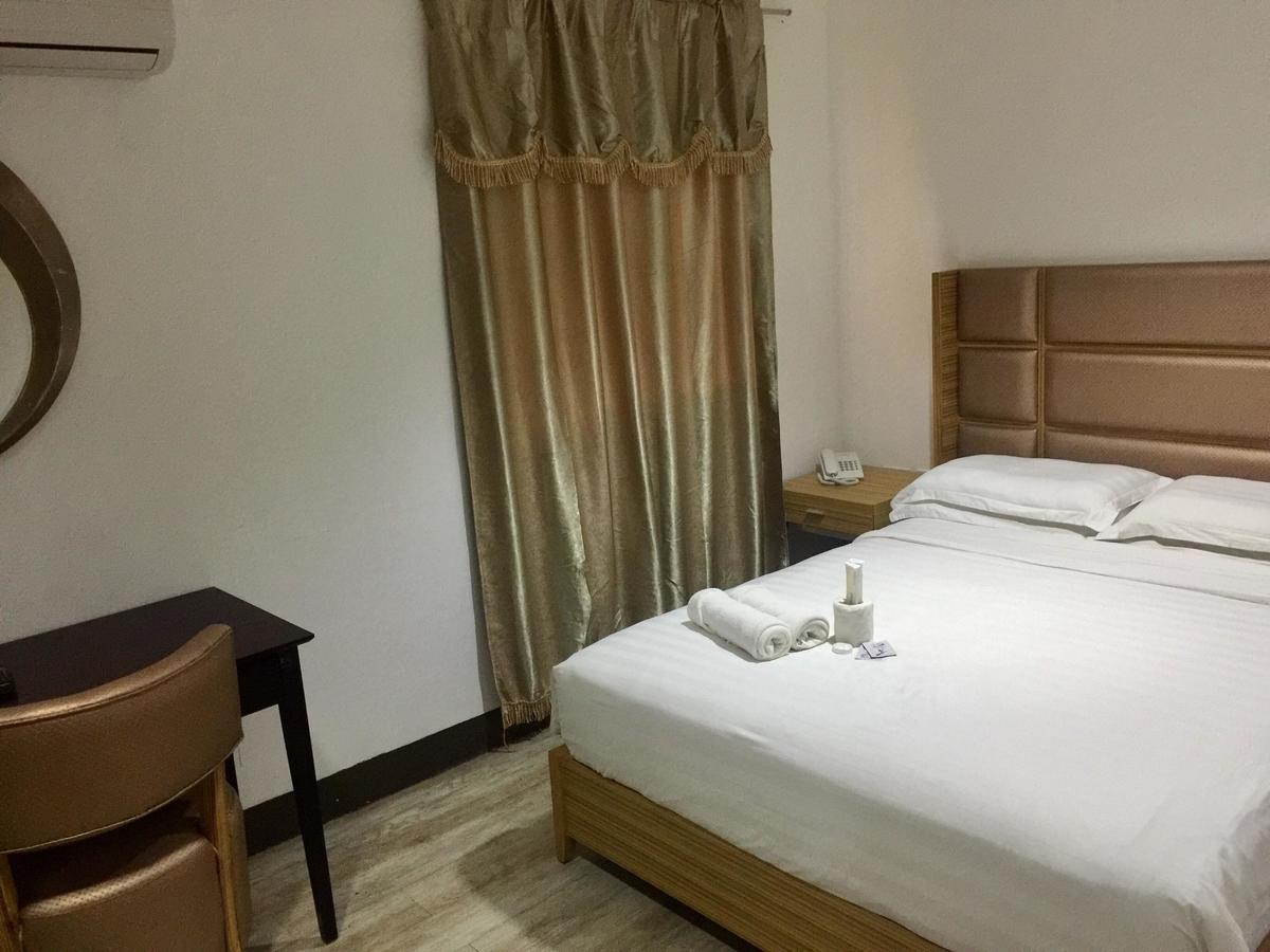 Jeamco Royal Hotel-Palawan Пуэрто-Принцеса Экстерьер фото