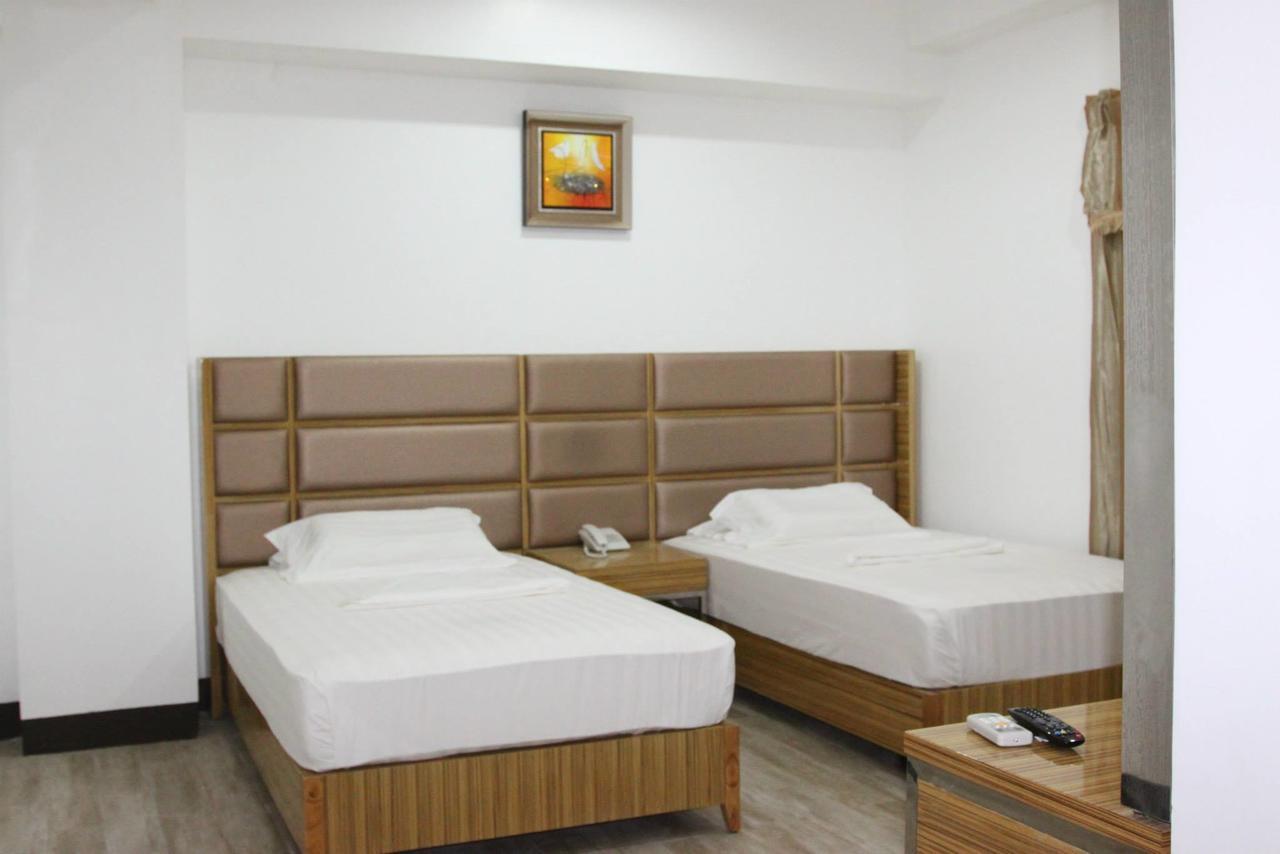 Jeamco Royal Hotel-Palawan Пуэрто-Принцеса Экстерьер фото